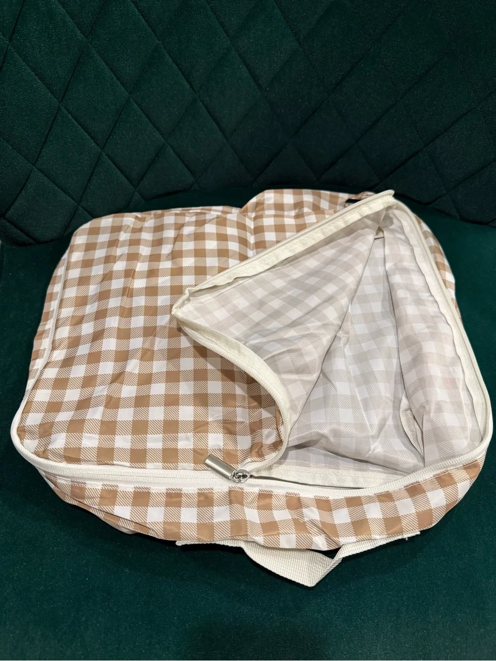 NWT - Maurices 3pc Packing Cube Set - White, tan and green patterns